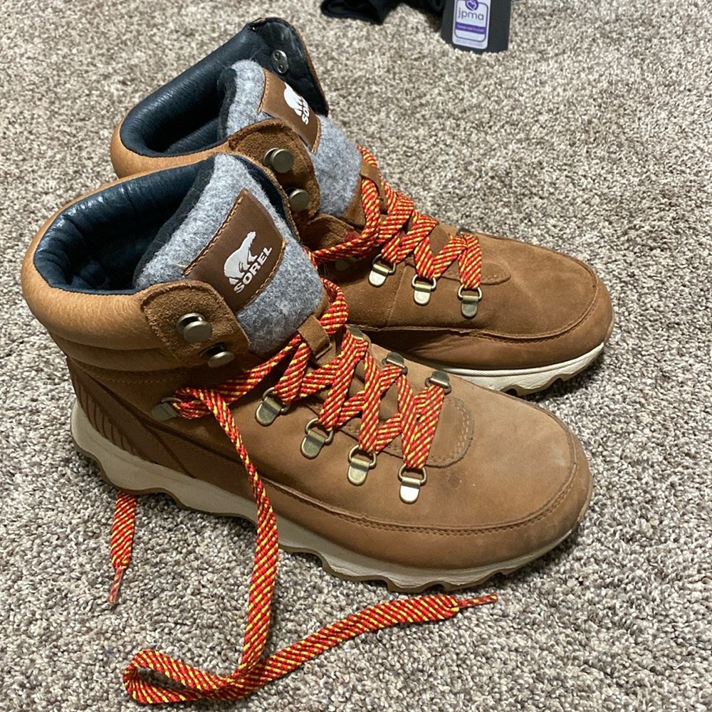 Sorel kinetic conquest boots